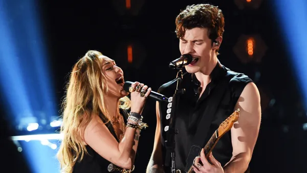 2019 Grammys Miley Cyrus and Shawn Mendes