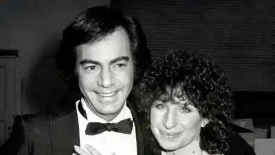 Neil-Diamond-and-Barbara-Streisand-grammys