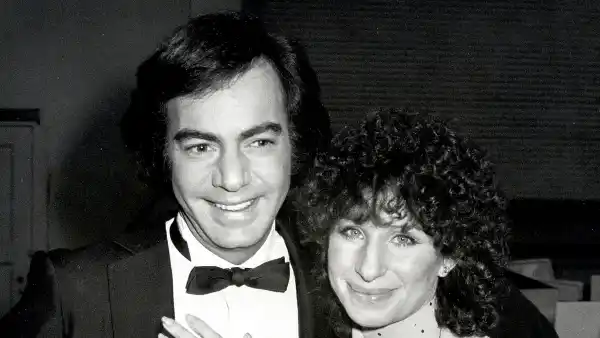Neil-Diamond-and-Barbara-Streisand-grammys