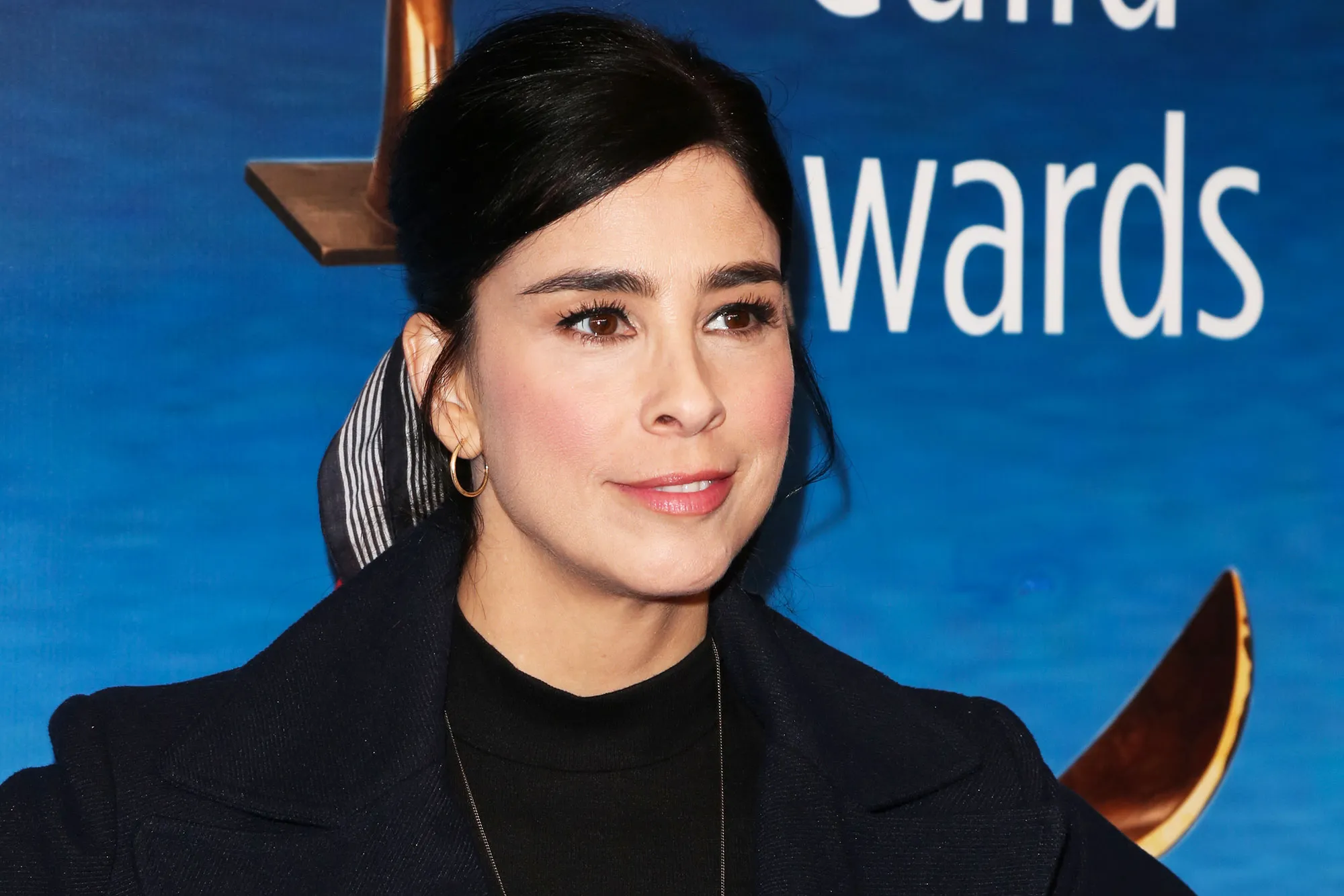 Follow Sarah Silverman's Hilarious First Waxing Adventure