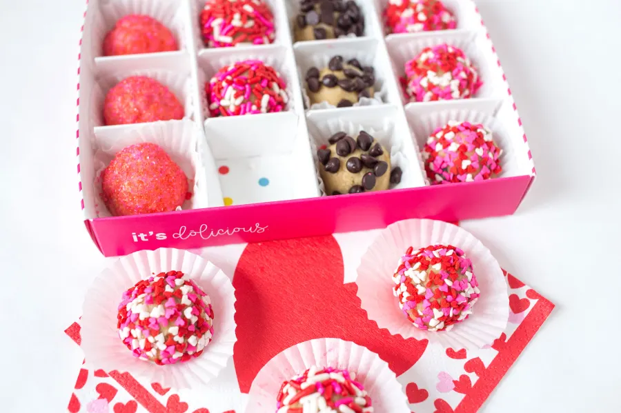 Cookie DŌ Valentine’s Day Bite Box