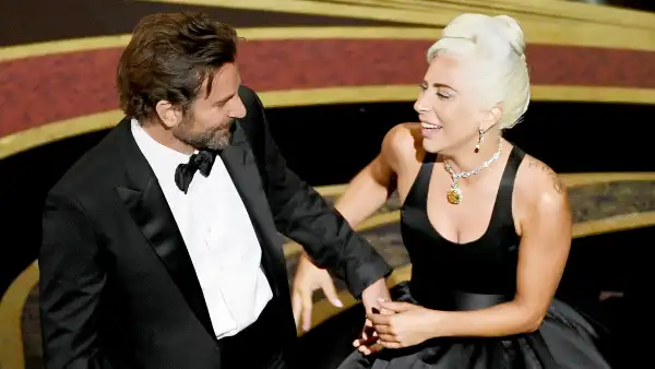bradley-cooper-lady-gaga-falling-in-love-oscars-2019-shallow