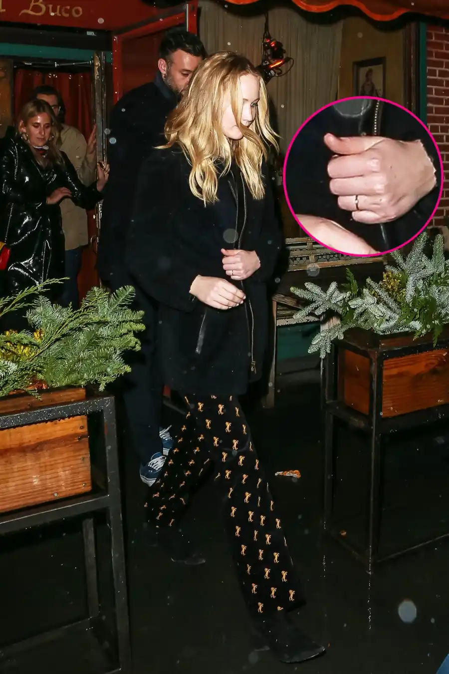 Jennifer Lawrence engagement ring