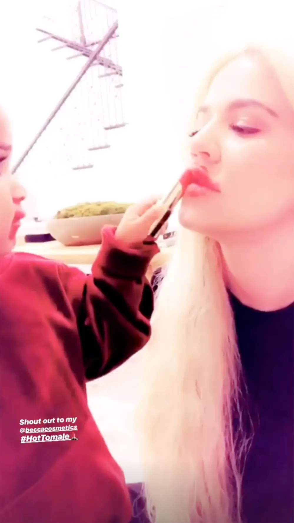 Dream Renee Khloe Kardashian&rsquo;s New Makeup Artist Is Pint-Sized and Adorable