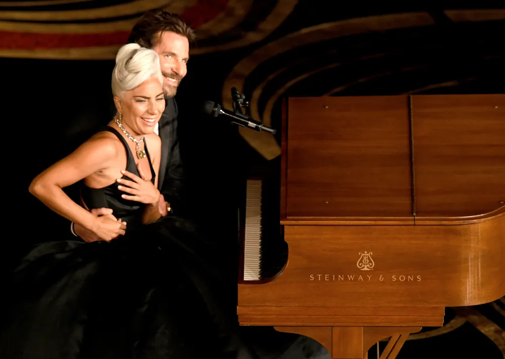 LH Lady Gaga and Bradley Cooper's 'Shallow' Wins Best Original Song at Oscars 2019