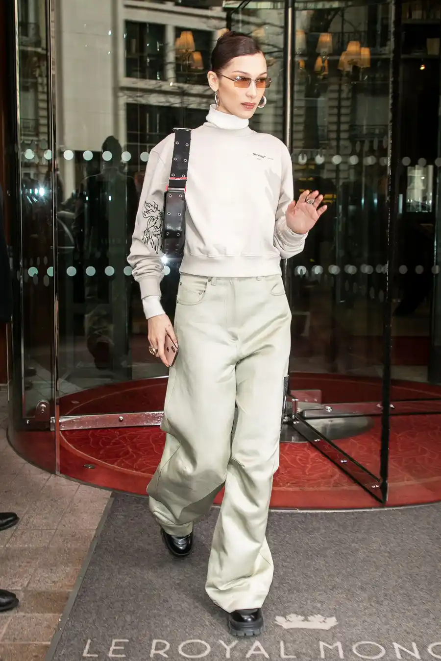 Model Bella Hadid paris fashion week