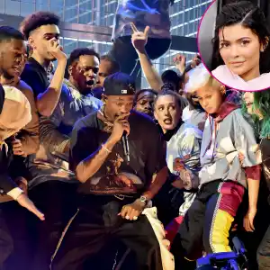 travis-scott-kylie-jenner-performance-grammys-2019