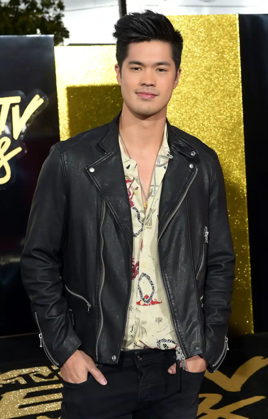 ‘Riverdale’ Cast Pays Emotional Tribute to Costar Luke Perry After His Tragic Death