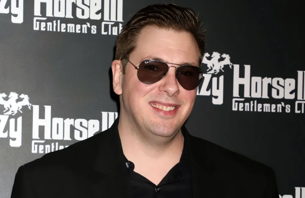 90 Day Fiance's Larissa Serious With BF, Colt Celebrates Separation