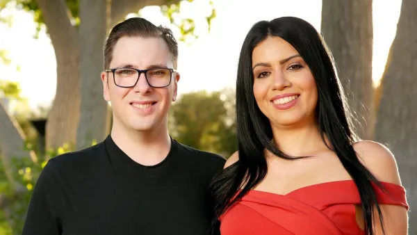 90 day fiance Larissa and Colt Divorce ring