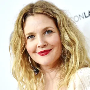 Drew Barrymore Tells Us How to Use Her New Makeup Brush Collection