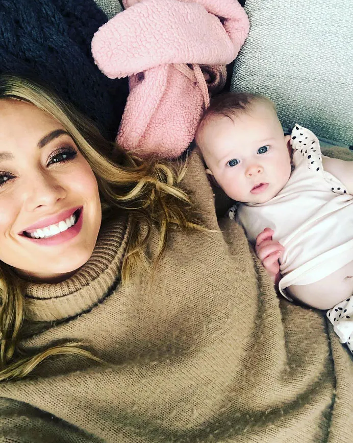 Hilary Duff&rsquo;s Newborn Daughter Reaches Out for a Hug Moments After Birth in Emotional Throwback Video