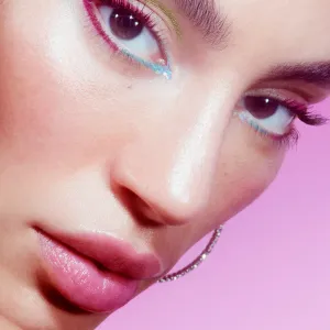 It¹s Here! Everything You Need to Know About Glossier Play