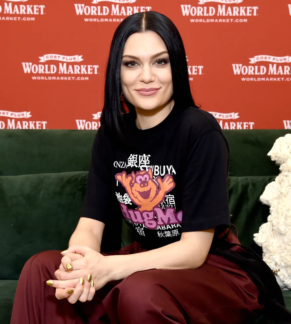 Jessie J Proudly Shows Off Cellulite in Body-Positive Bikini Pic
