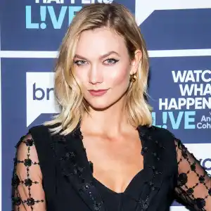 Karlie Kloss Uses a Spoon to Curl Her Lashes and It's Pure Genius