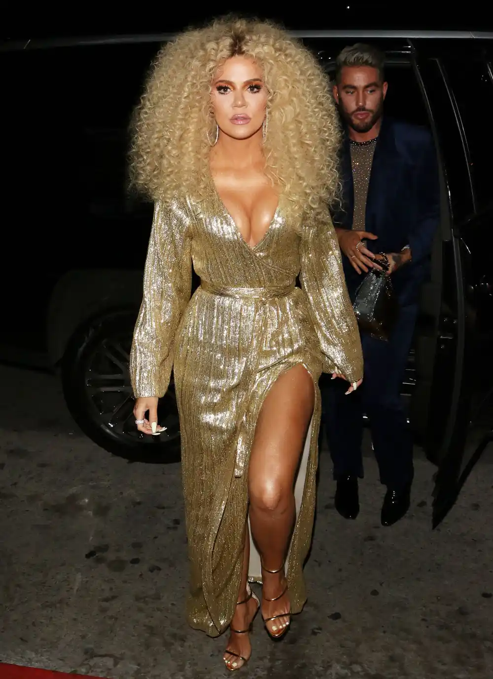 Khloe Kardashian Epic Cleveage Boob Job