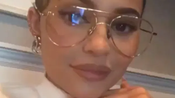 Kylie-Jenner-Makes-Oversized-Thin-Frame-Glasses