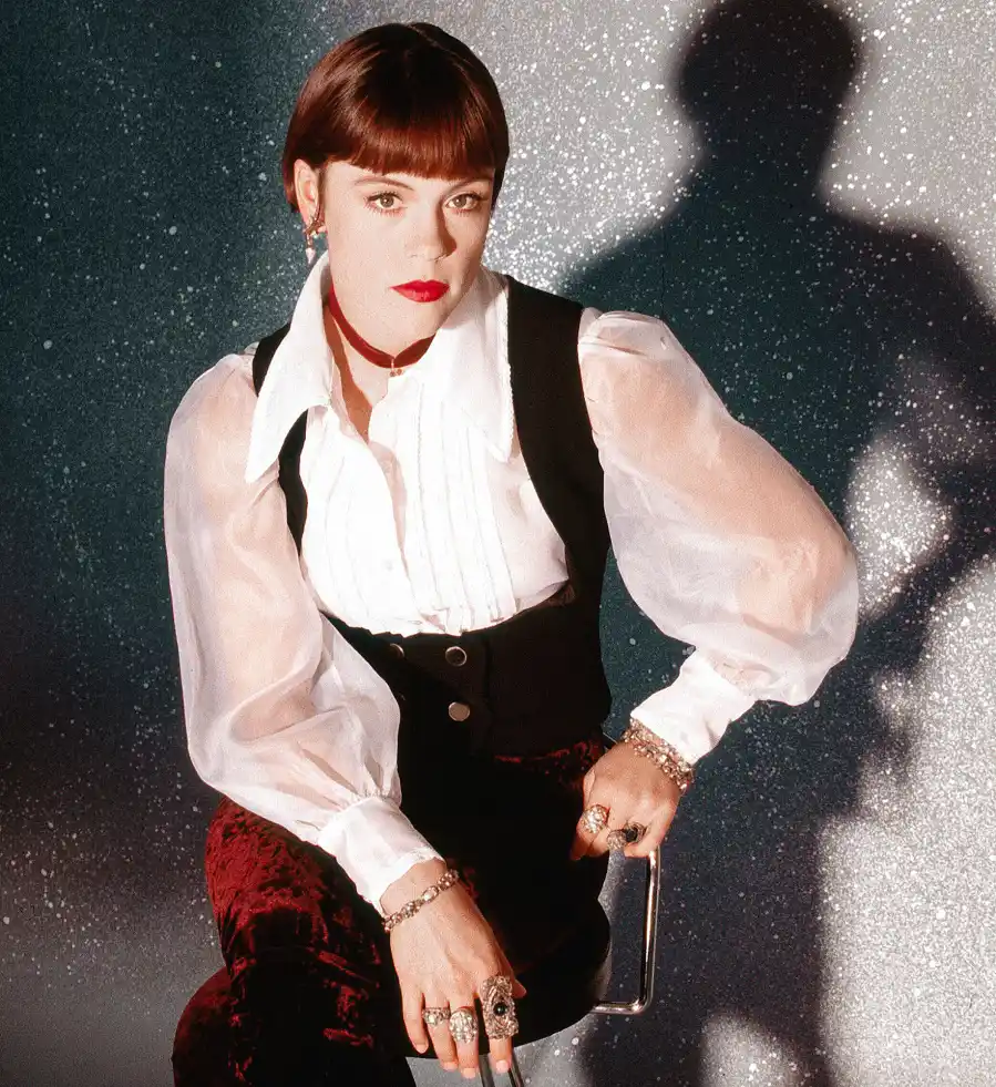 Luke Perry Dead 90210 Costars React Christine Elise