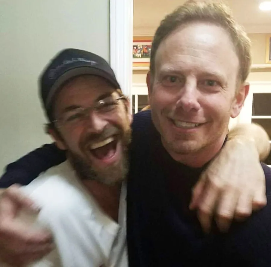 Luke Perry Dead 90210 Costars React Ian Ziering