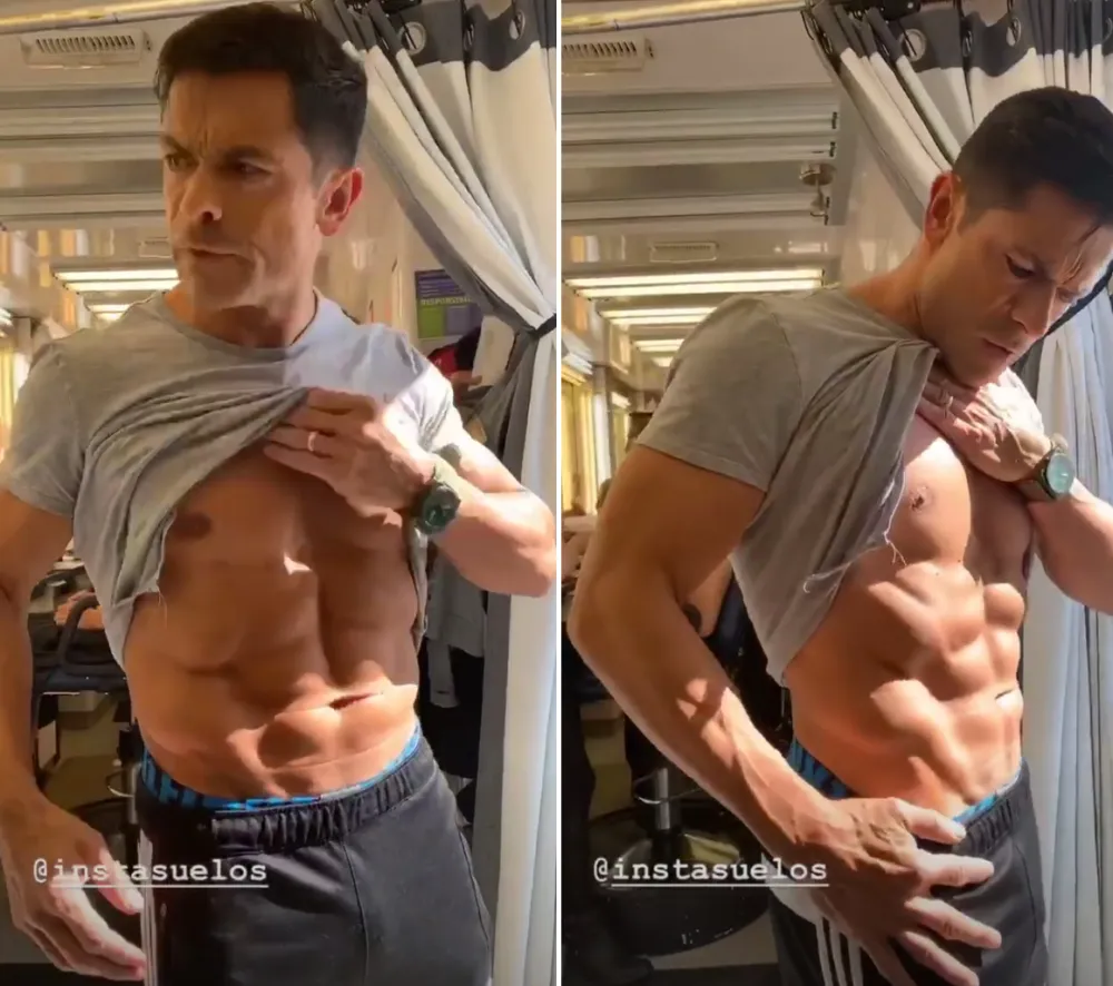 Mark-Consuelos-Trolls-KJ-Apa-With-His-Insanely-Ripped-Abs