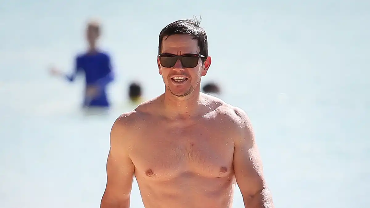 Here's How to Get Fit Just Like Mark Wahlberg