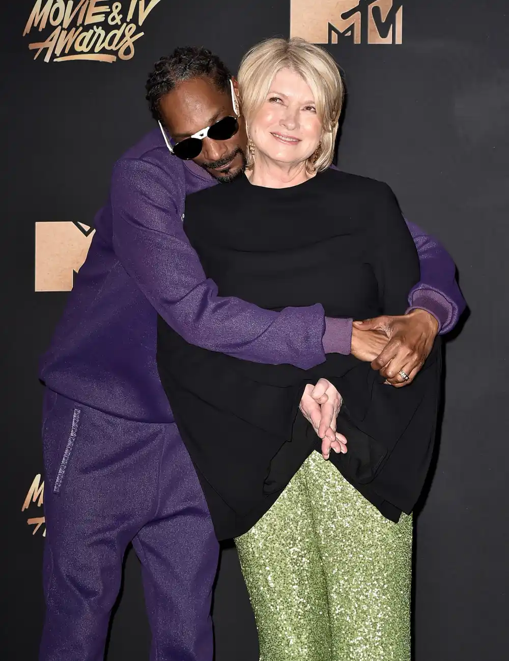 Martha Stewart and Snoop Dogg Recreate Iconic &lsquo;Titanic&rsquo; Scene to Promote Their Cooking Show