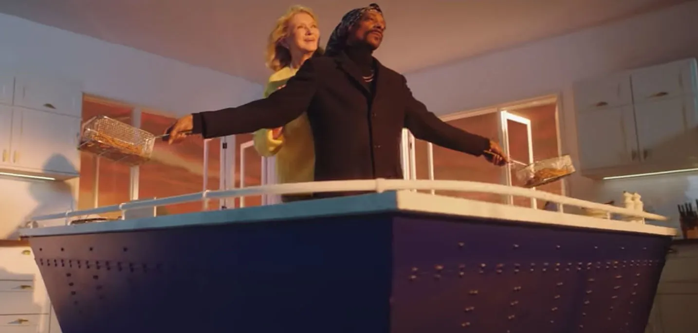 Martha Stewart and Snoop Dogg Recreate Iconic ‘Titanic’ Scene to Promote Their Cooking Show