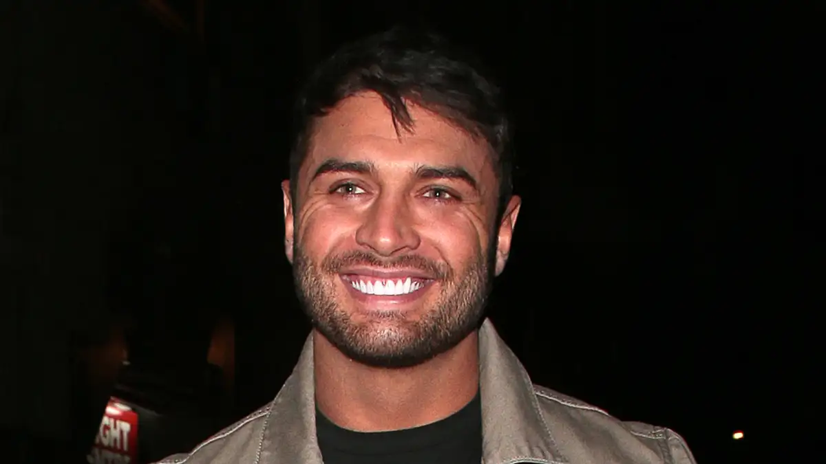 'Love Island' Stars Mourn Mike Thalassitis