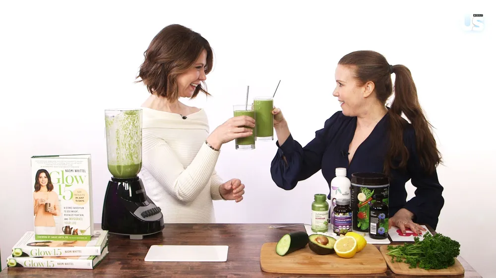 Nutrition Expert Naomi Whittel Shows Us How to Make a Keto-Friendly, Stress-Busting, Beauty-Boosting Breakfast Shake