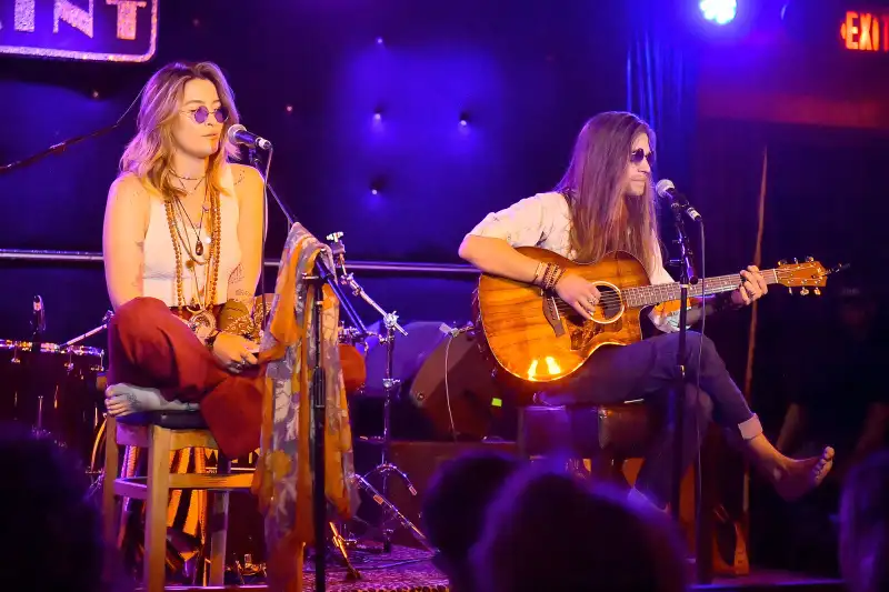 Paris Jackson performance