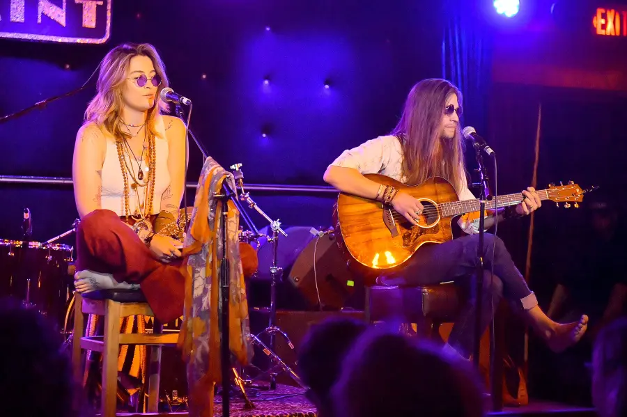 Paris Jackson performance