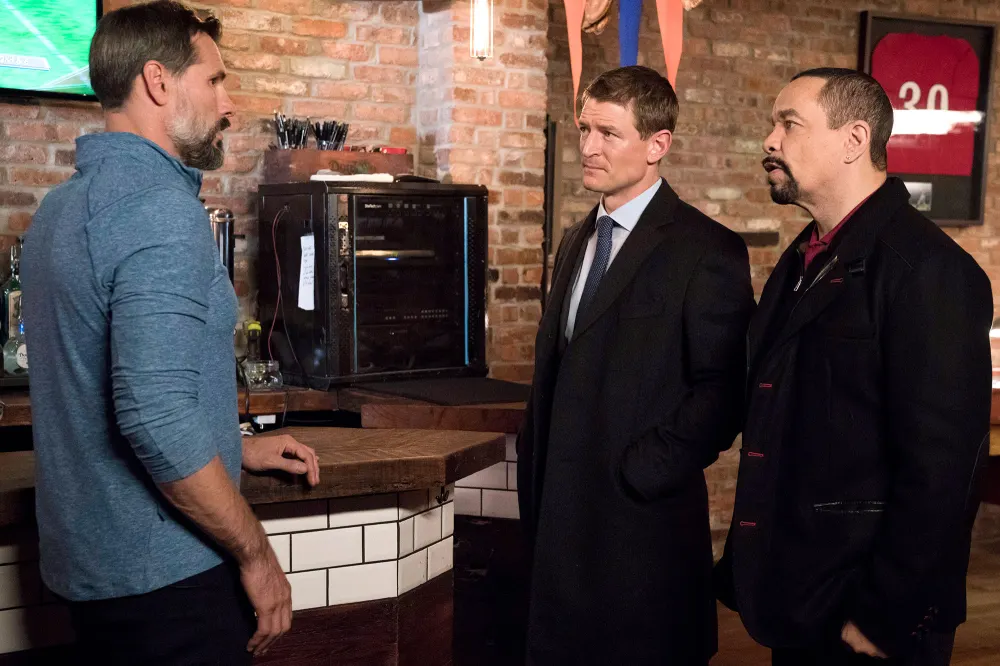 Philip Winchester Announces He's Exiting 'SVU' Moments After Show Gets Renewed for Record-Breaking 21st Season