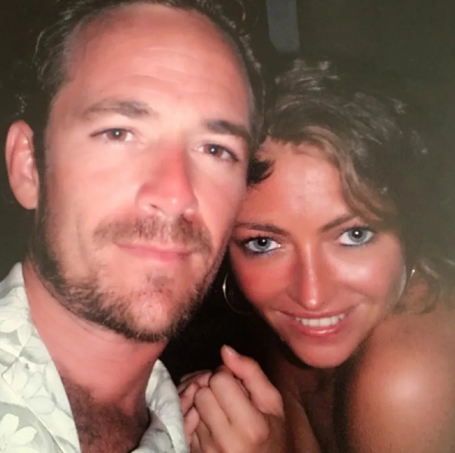 ‘Beverly Hills, 90210’ Stars React After Luke Perry Dies at 52 Following Massive Stroke