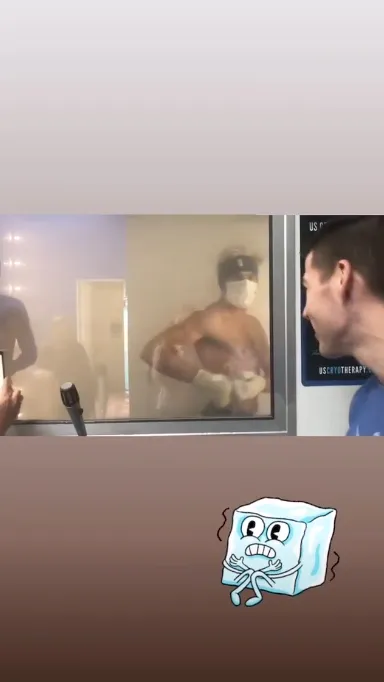 Zac Efron Dances Shirtless in -220 Degree Cryotherapy Chamber