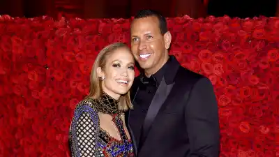 jennifer-lopez-alex-rodriguez-love-timeline