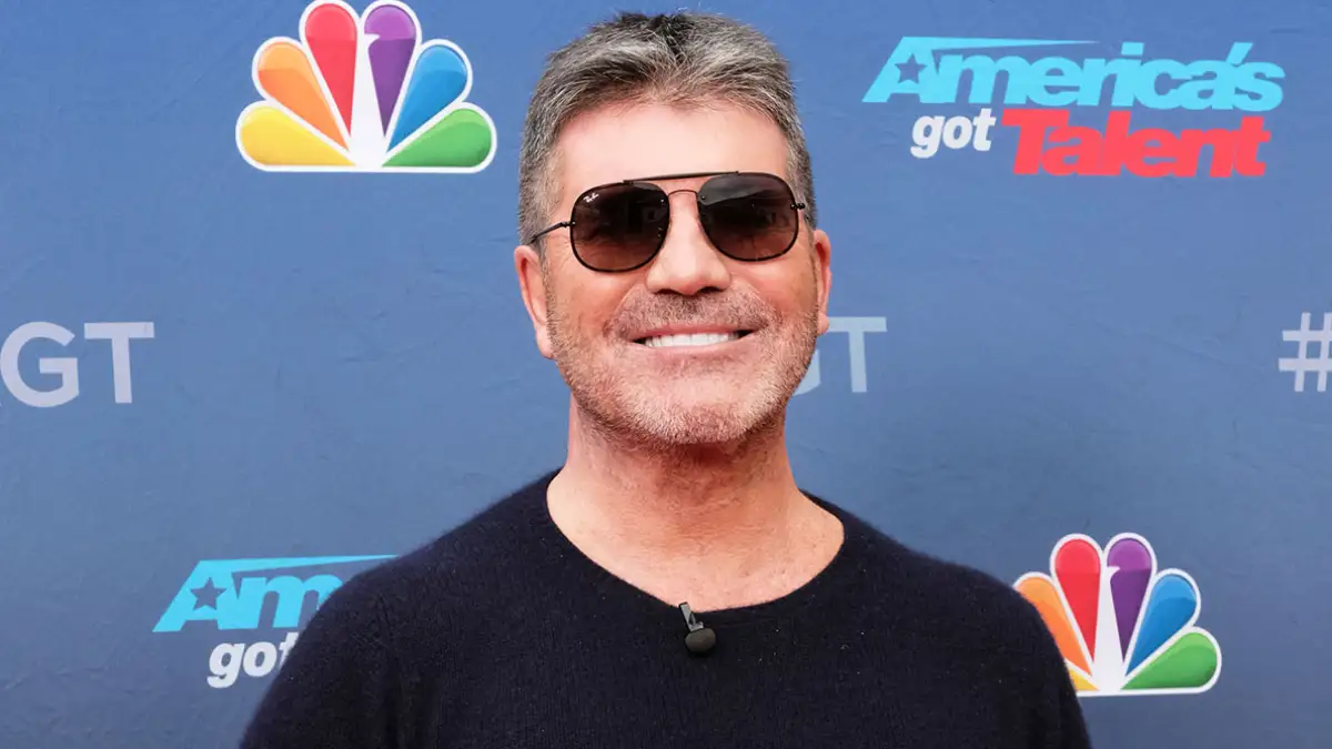 simon cowell's son doesn't know he's famous