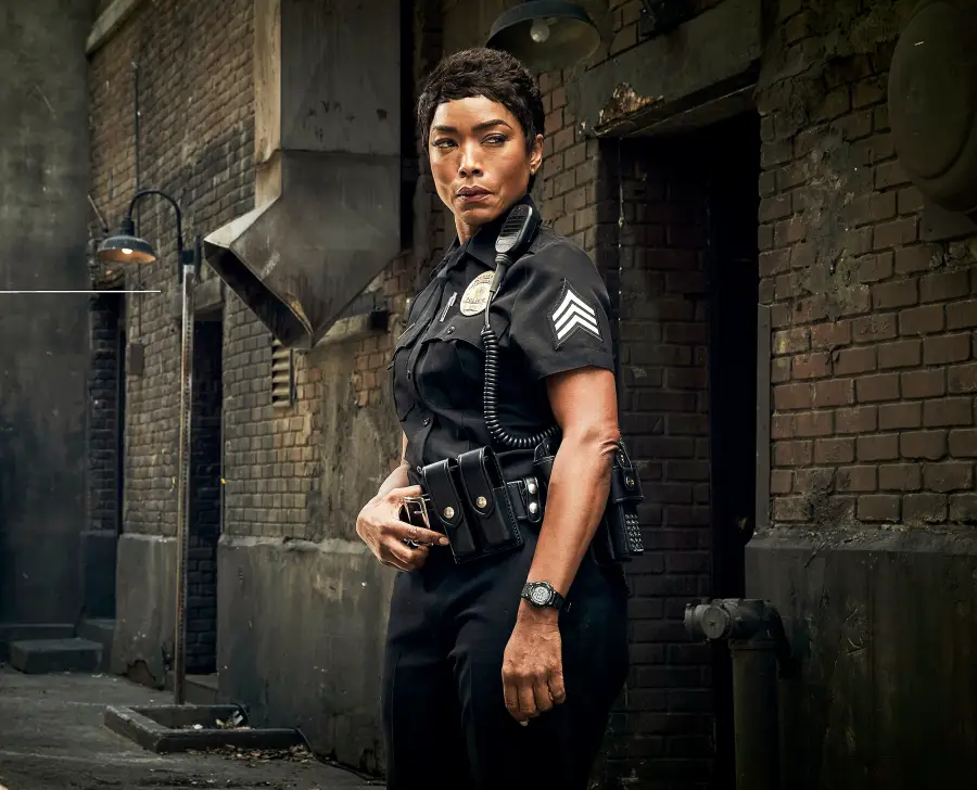 Angela-Bassett-9-1-1