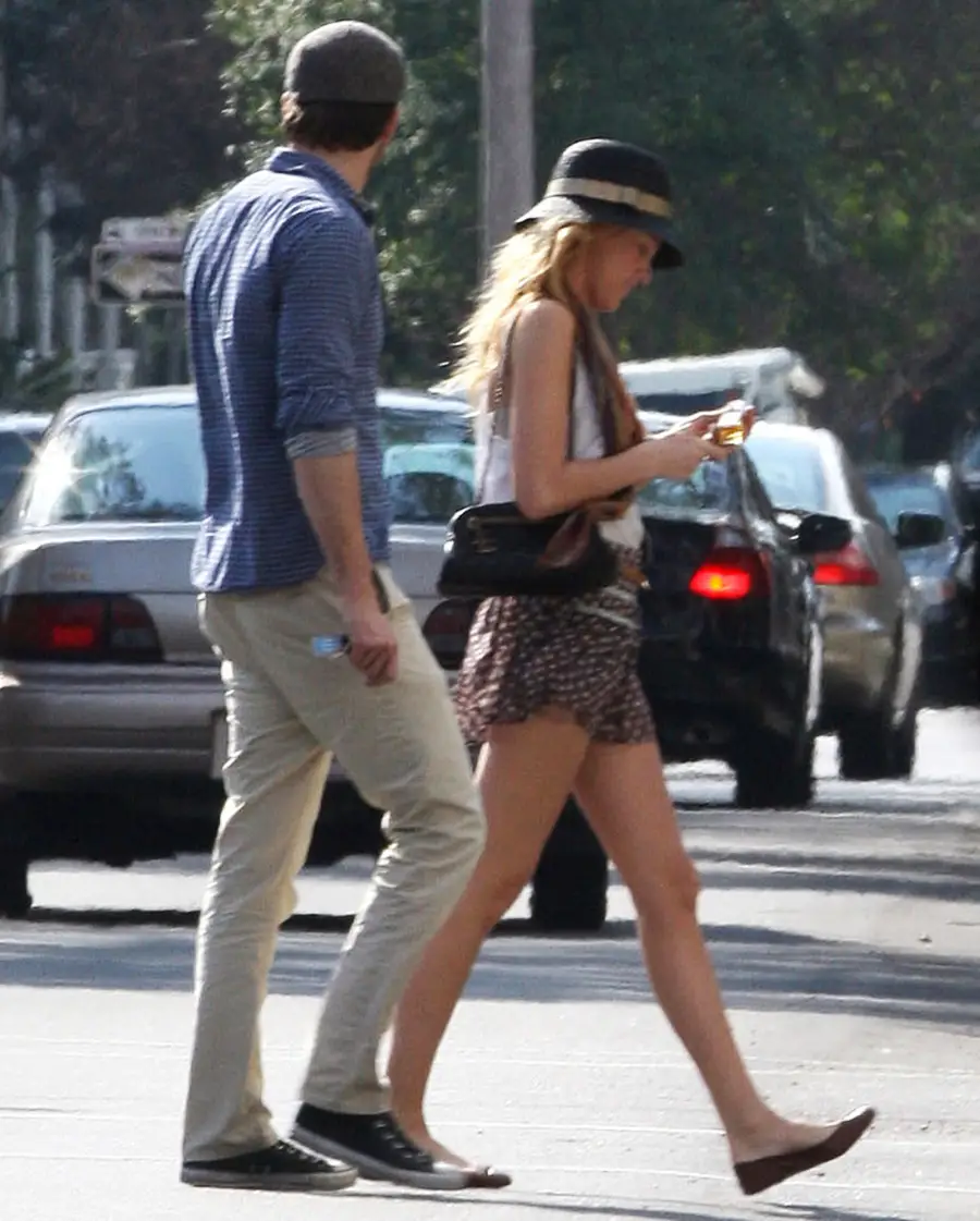 Blake-Lively-Ryan-Reynolds-January-22,-2012