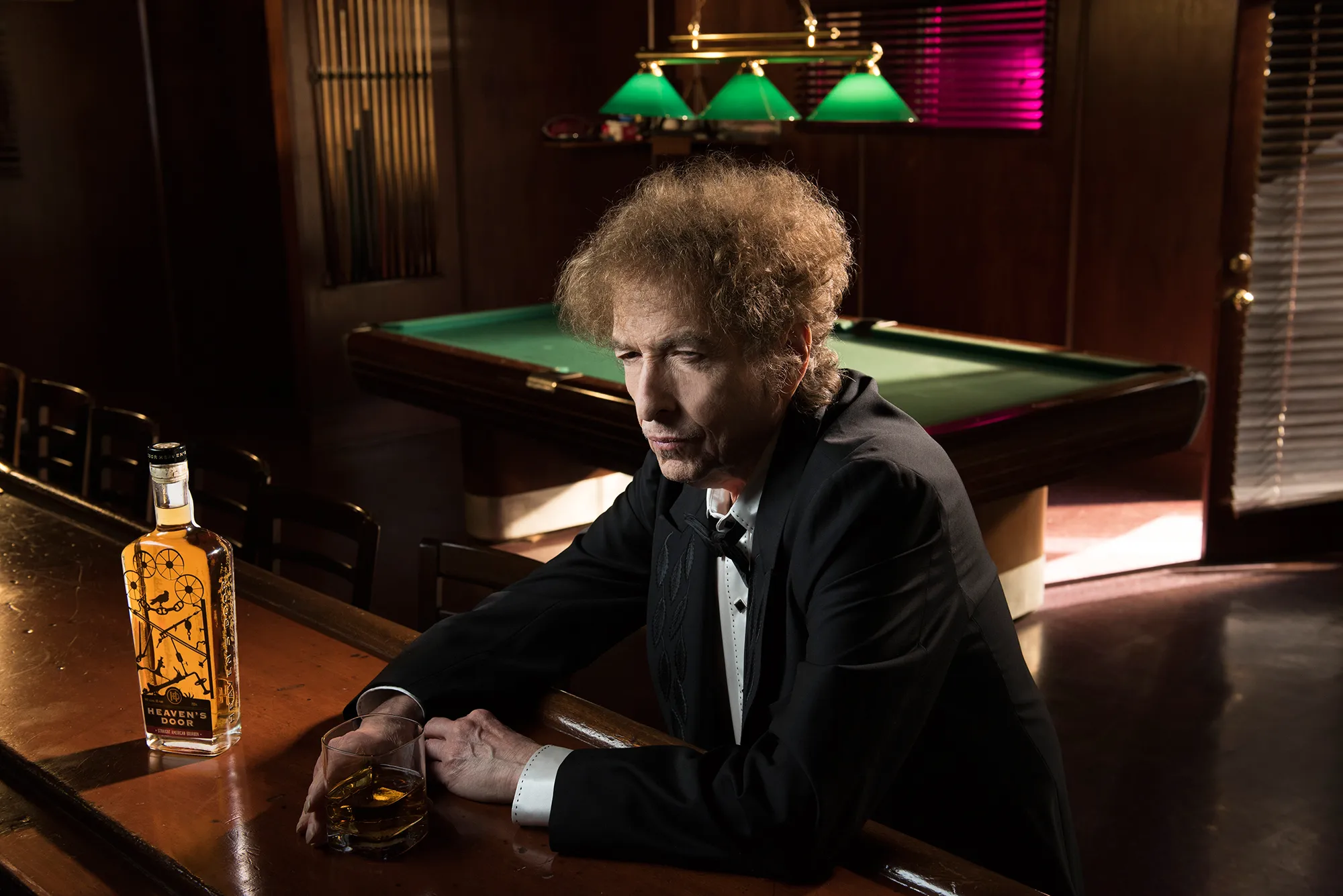 Bob Dylan to Open Whiskey Distillery in Nashville in 2020 That Will Also Include His Artwork