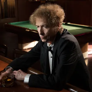 Bob Dylan to Open Whiskey Distillery in Nashville in 2020 That Will Also Include His Artwork