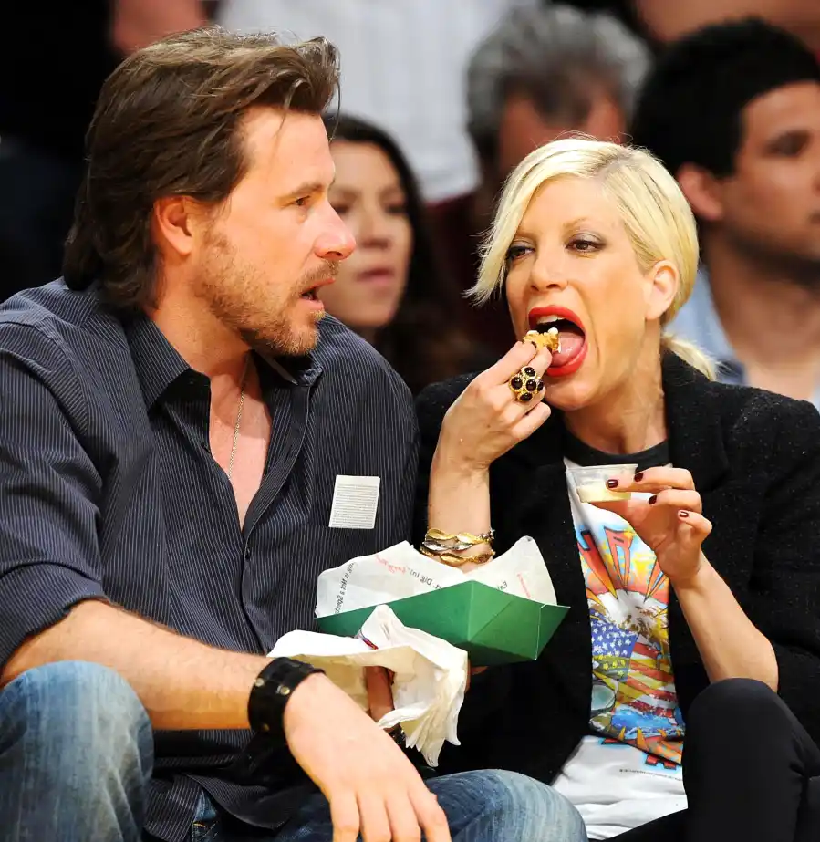 Celebs Eating Courtside