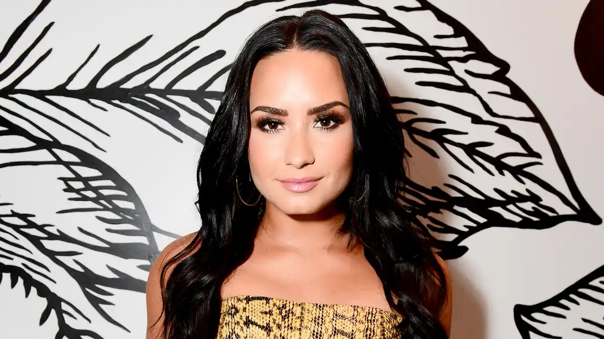 Demi-Lovato-Motivated-Sober