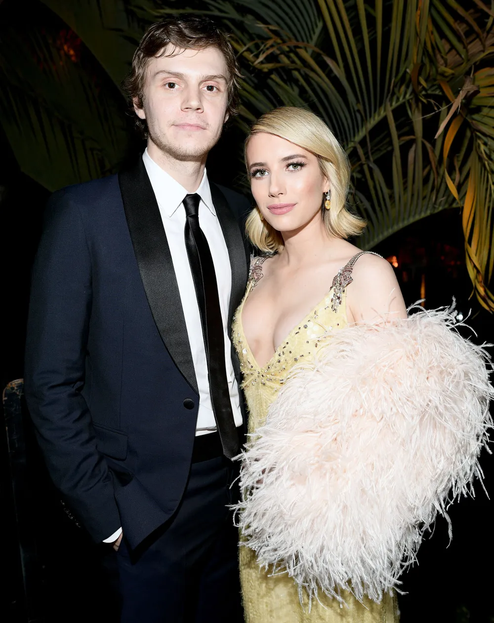 Emma Roberts Garrett Hedlund Hold Hands Evan Peters Split