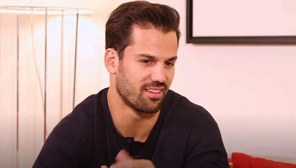Eric-Decker-Shares-His-Parenthood-Dos-and-Don&rsquo;ts-2