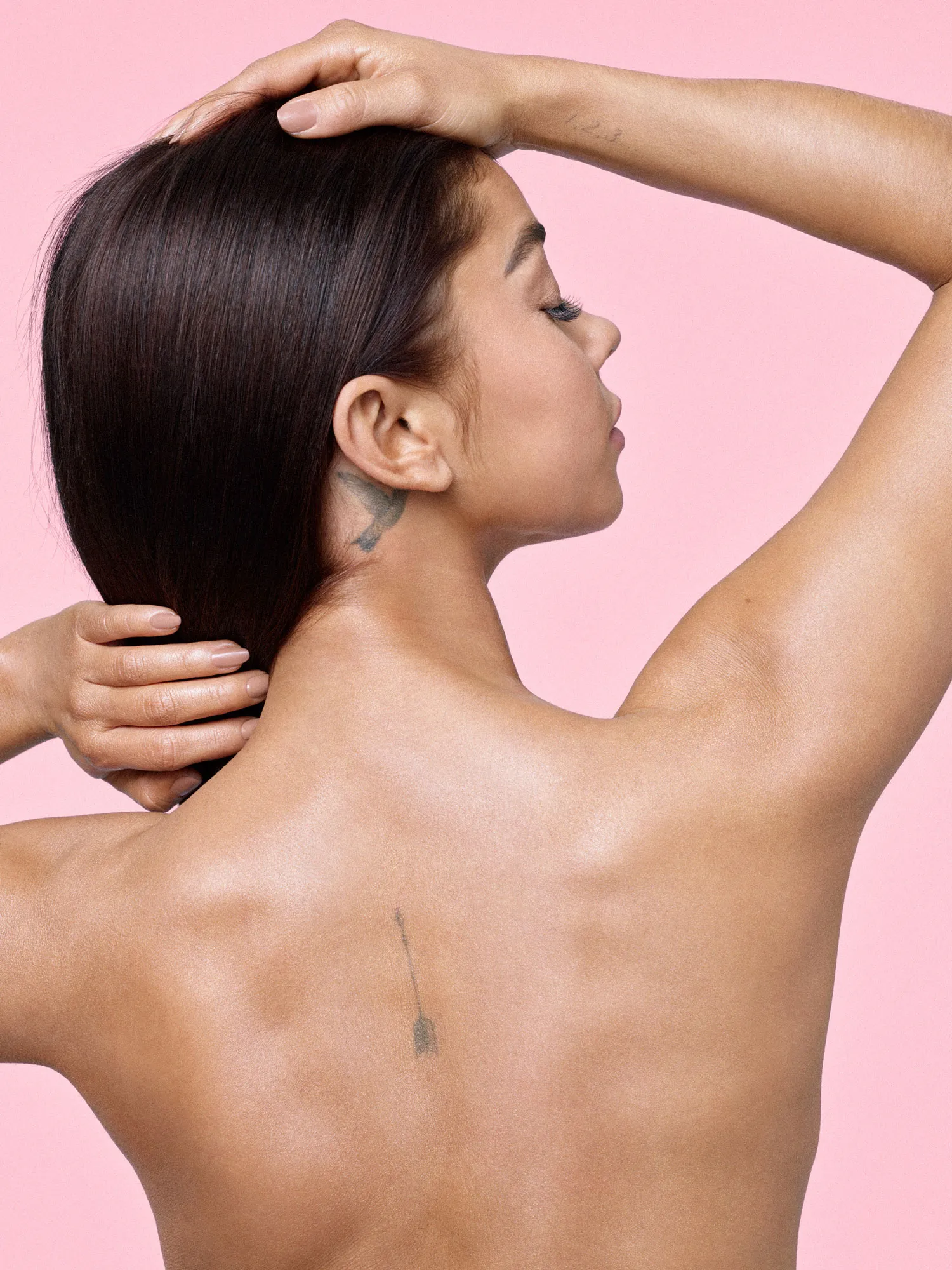 Olay Sarah Hyland Learned to Love Her Body