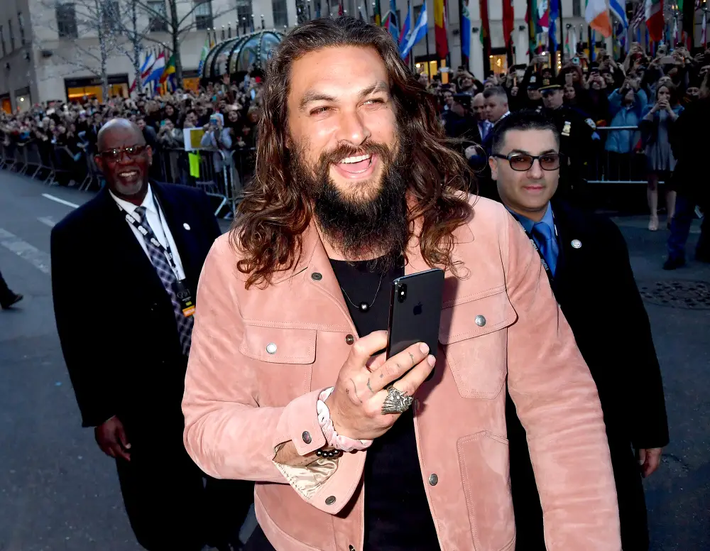 Jason-Momoa--&lsquo;We-Almost-Lost&rsquo;-Costar-Emilia-Clarke-to-Brain-Aneurysms-2