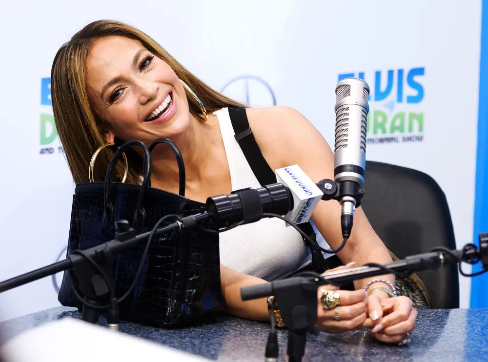 Jennifer Lopez and Alex Rodriguez Haven&rsquo;t Started Planning Their Wedding