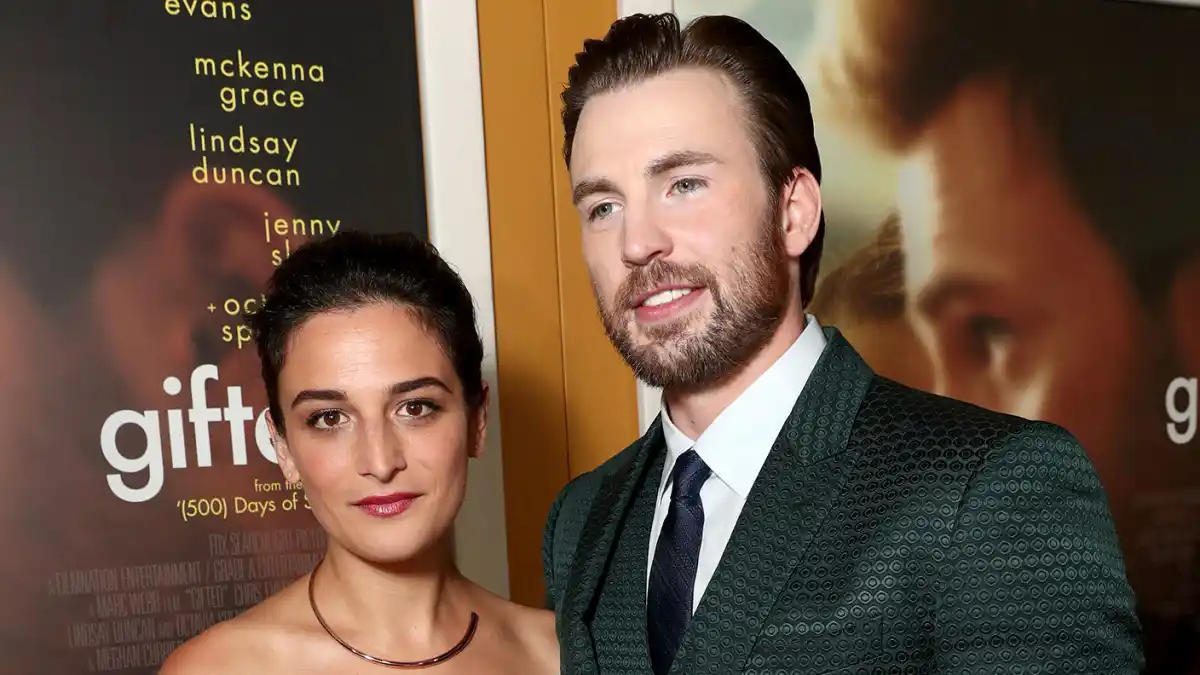 Jenny Slate and Chris Evans