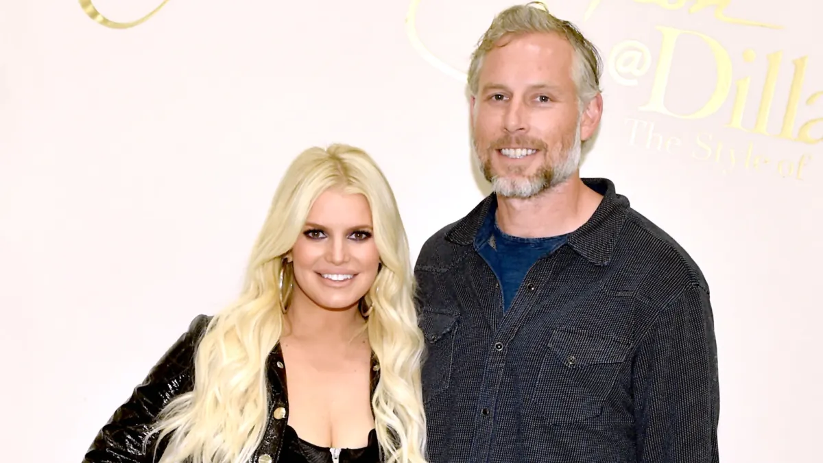 Jessica Simpson Shares Photo Eric Johnson Holding Daughter Birdie