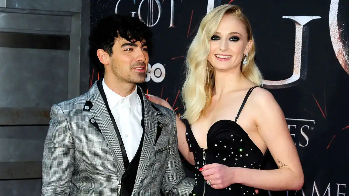 Joe Jonas and Sophie Turner GOT Love Letter